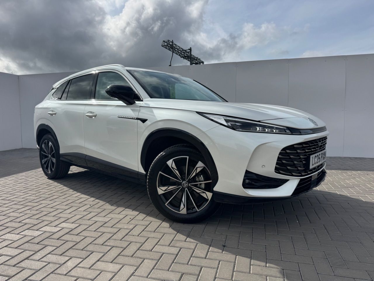 2025 MG Motor UK HS
